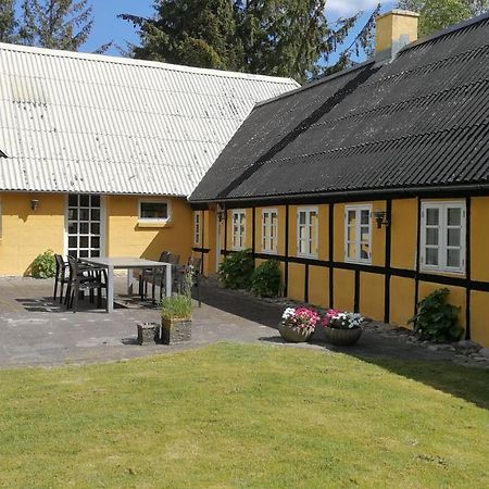 Faedrelandet Ferielejlighed & Turridning Laeso Exterior foto