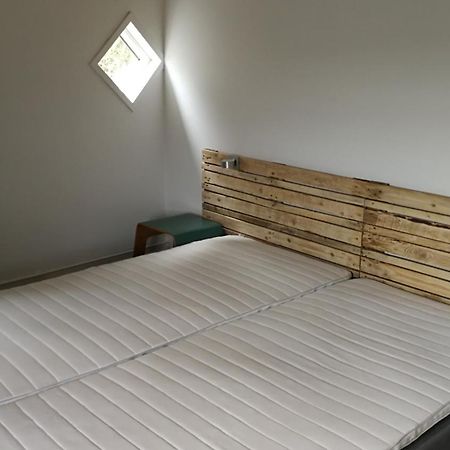 Faedrelandet Ferielejlighed & Turridning Laeso Zimmer foto