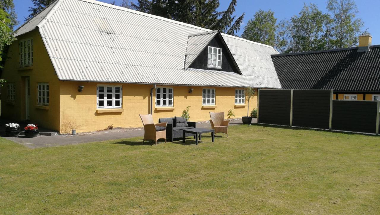 Faedrelandet Ferielejlighed & Turridning Laeso Exterior foto